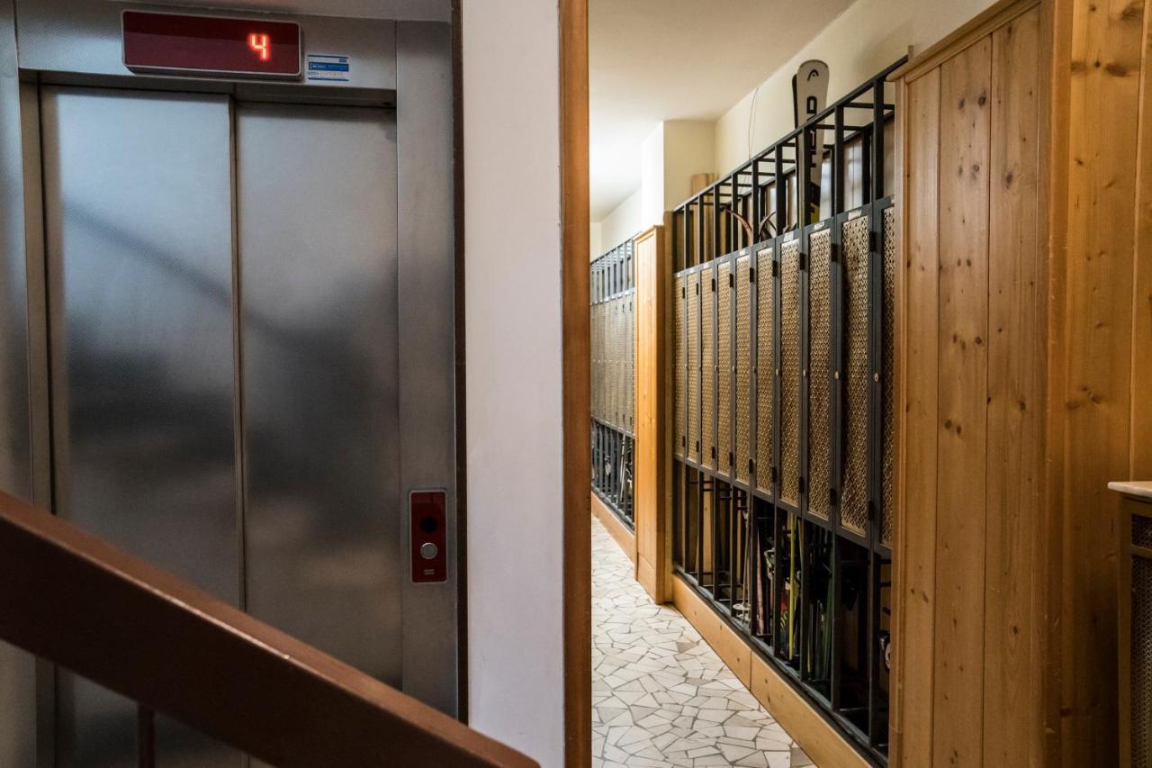 Stay In Cervinia Deluxe Apartment بيريوِل تْشيرفينيا المظهر الخارجي الصورة